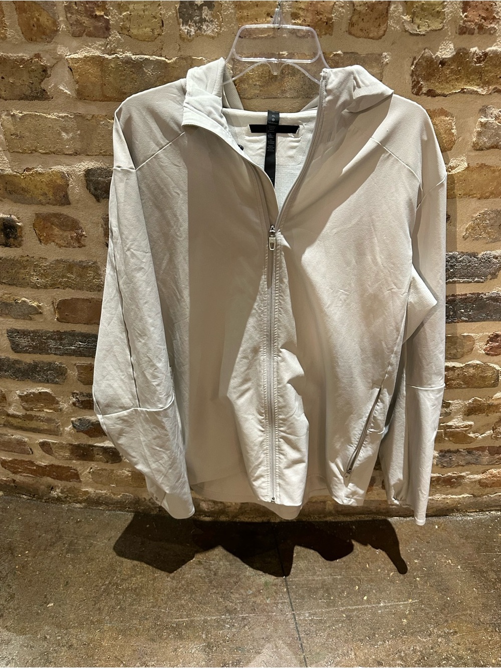 Lulu Lemon Light Gray Men's Zip-Up Hooded Jacket